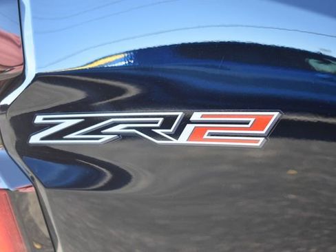 Certified 2025 Chevrolet Colorado ZR2 w/ Midnight Edition image 17