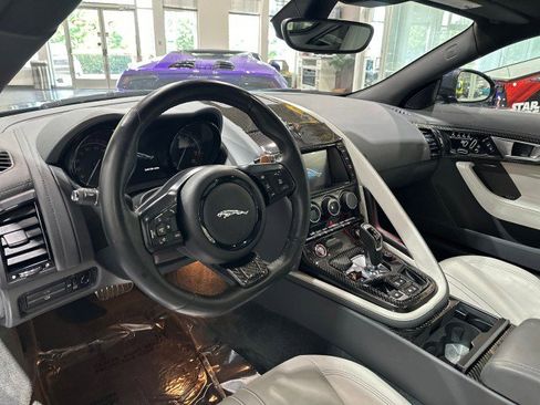 Used 2015 Jaguar F-TYPE S RWD image 3