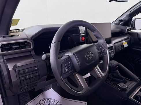 New 2026 Toyota 4Runner TRD Off-Road Premium AWD/4WD image 9