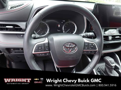Used 2024 Toyota Highlander XSE image 13
