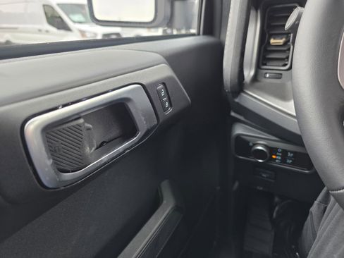 New 2025 Ford Bronco Badlands AWD/4WD image 26