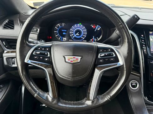 Used 2016 Cadillac Escalade ESV Platinum AWD/4WD image 27