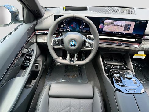 New 2027 BMW 550e xDrive w/ Executive Package AWD/4WD image 16