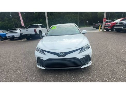 Used 2021 Toyota Camry LE FWD image 7