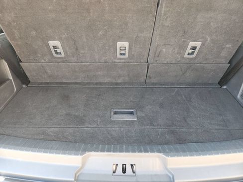 Used 2022 Ford Expedition XLT RWD image 31