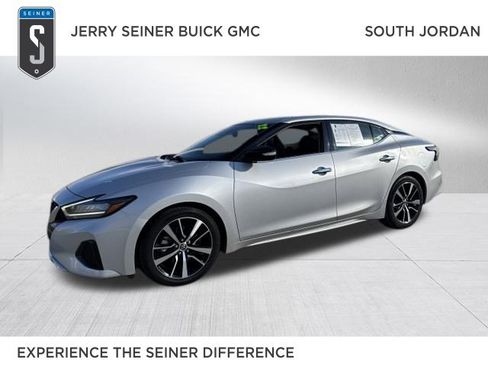 Used 2022 Nissan Maxima SV w/ Floor Mat Group image 1