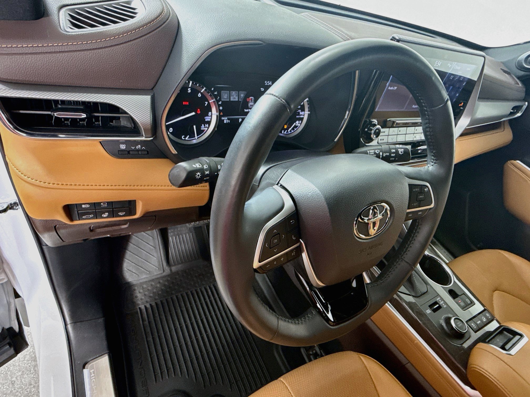 Used 2022 Toyota Highlander Platinum AWD/4WD image 9