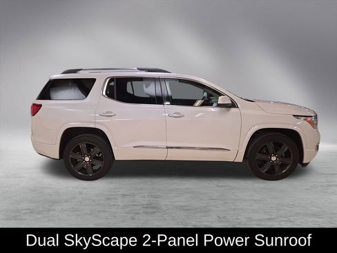 Used 2018 GMC Acadia Denali w/ Technology Package image 9