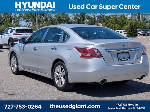 Used 2013 Nissan Altima 2.5 SL FWD image 3