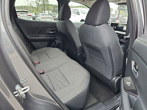Used 2025 Nissan Kicks SV w/ Charging Package image 14