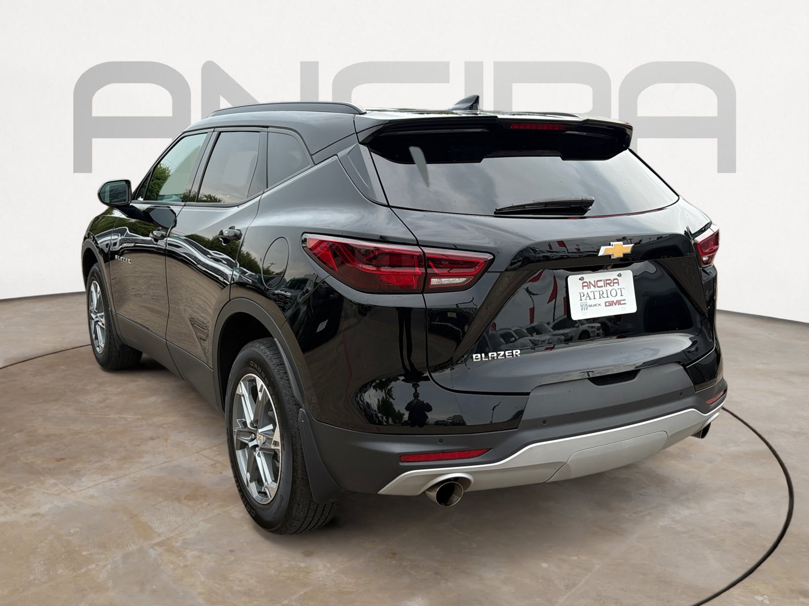 Used 2024 Chevrolet Blazer LT w/ Convenience Package FWD image 8