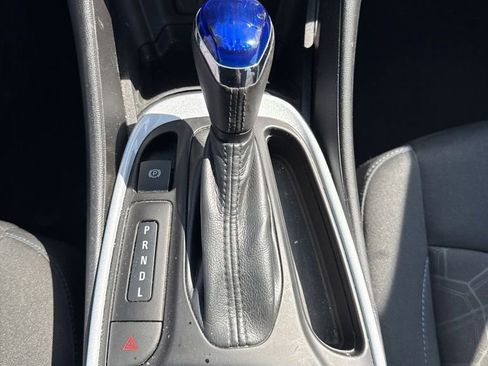 Used 2016 Chevrolet Volt LT FWD image 18