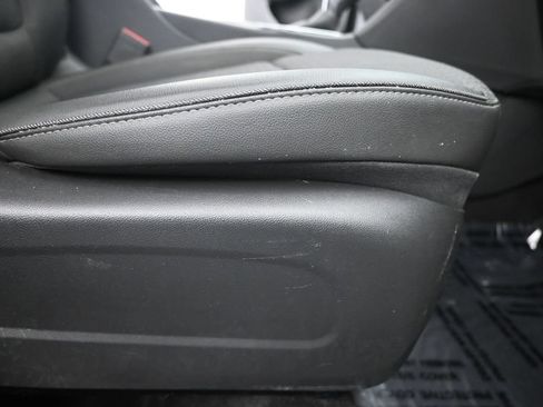 Used 2023 Buick Encore GX Preferred w/ Cold Weather Comfort Package AWD/4WD image 12