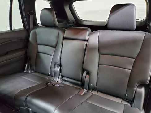 Used 2023 Honda Passport EX-L image 11