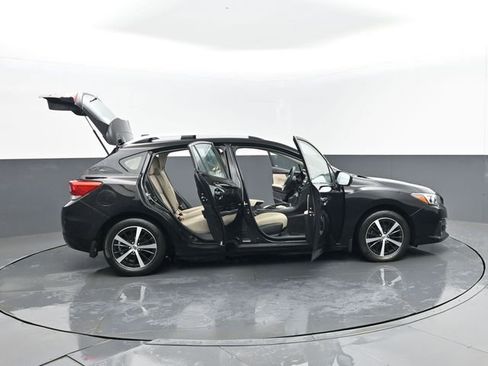 Used 2023 Subaru Impreza Premium image 29