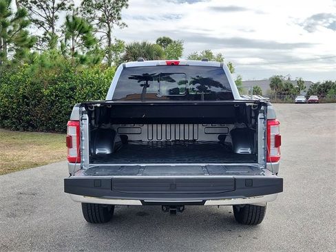 Used 2022 Ford F150 Lariat w/ Max Trailer Tow Package image 5