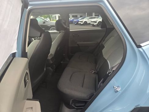 New 2027 Kia Seltos S FWD image 19
