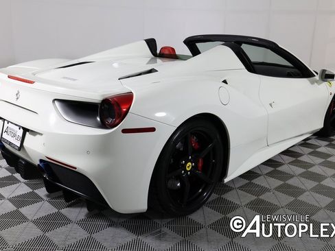 Used 2017 Ferrari 488 Spider image 5