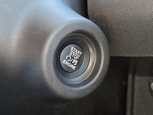 Used 2025 RAM ProMaster 2500 w/ Convenience Group FWD image 77