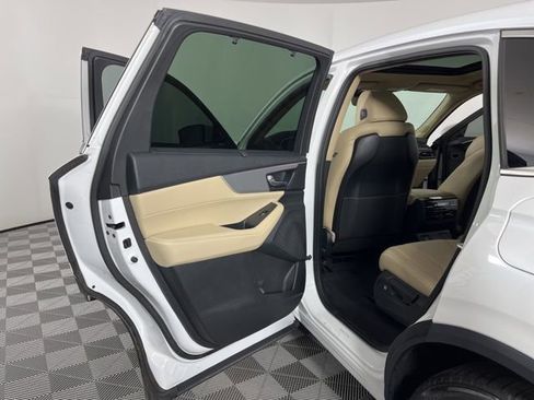 Used 2022 Acura MDX FWD w/ Technology Package image 42