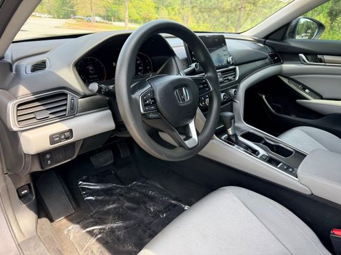 Used 2018 Honda Accord LX image 22