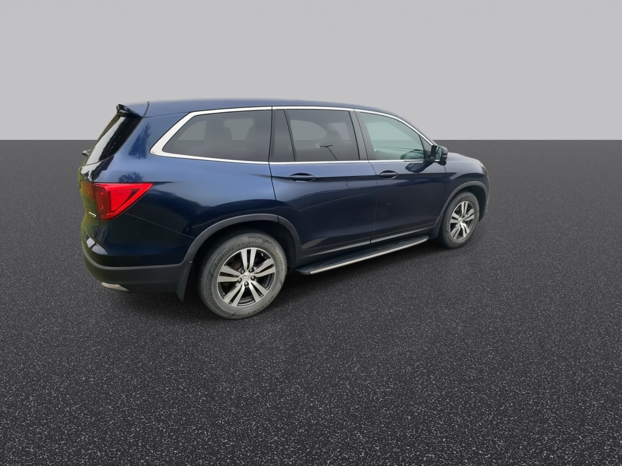 Used 2018 Honda Pilot EX image 9