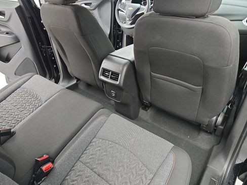 Used 2024 Chevrolet Equinox LT image 11