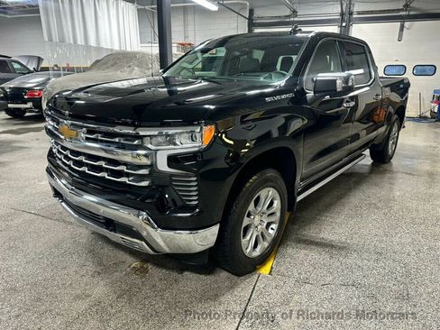 Used 2024 Chevrolet Silverado 1500 LTZ w/ Technology Package image 6