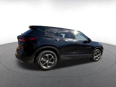 Used 2025 Chevrolet Blazer LT FWD image 15