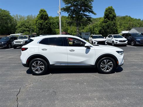 Used 2023 Buick Envision Essence image 9