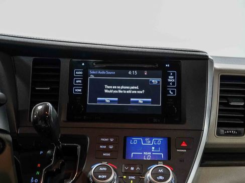 Used 2016 Toyota Sienna XLE w/ XLE Navigation Package AWD/4WD image 14