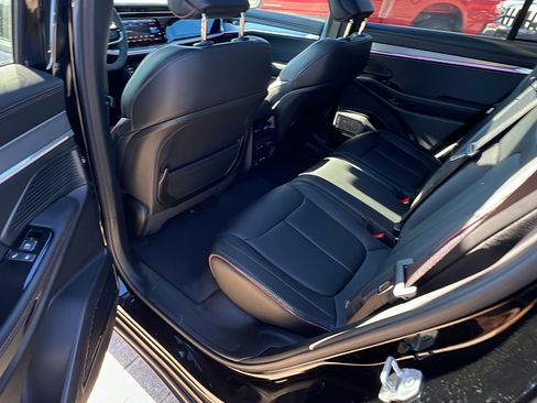 Used 2024 Jeep Wagoneer Launch Edition image 23