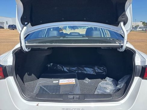 New 2025 Nissan Sentra SR w/ SR Premium Package image 19