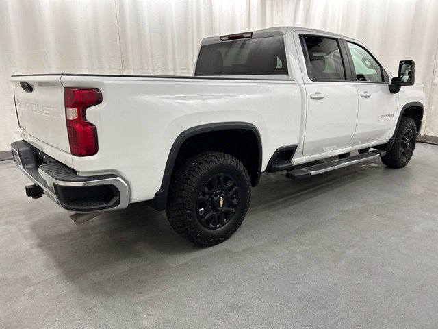 Used 2023 Chevrolet Silverado 2500 LT w/ Convenience Package AWD/4WD image 4