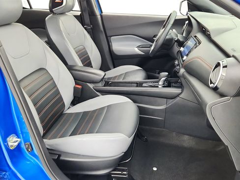 Used 2023 Nissan Kicks SR w/ SR Premium Package image 19