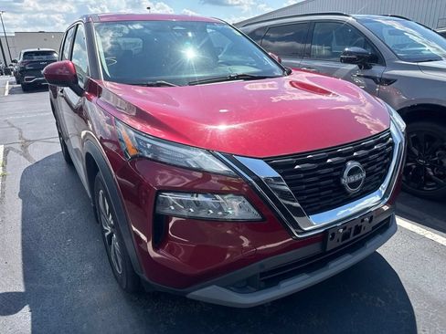 Used 2023 Nissan Rogue SV FWD image 2