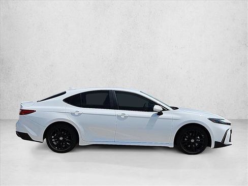 Certified 2025 Toyota Camry SE w/ Convenience Package FWD image 4