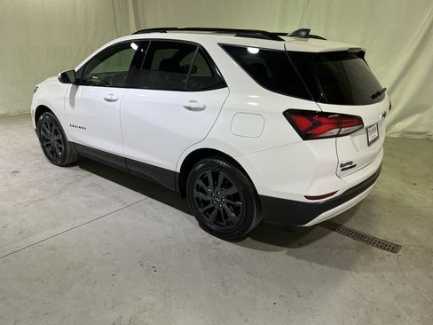 Used 2022 Chevrolet Equinox RS w/ RS Leather Package image 8