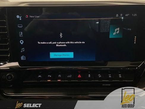 Used 2023 Chevrolet Silverado 1500 ZR2 w/ Technology Package AWD/4WD image 19
