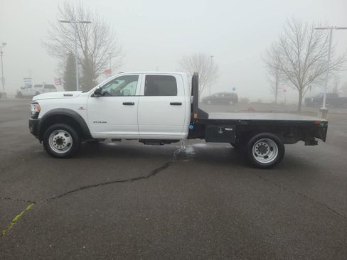 Used 2019 RAM 4500 Tradesman image 11