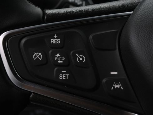 Used 2024 Chevrolet Equinox LT w/ LPO, Floor Liner Package FWD image 17