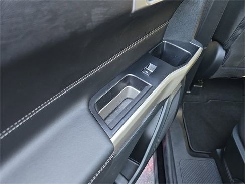 Used 2023 Ford Explorer XLT image 10