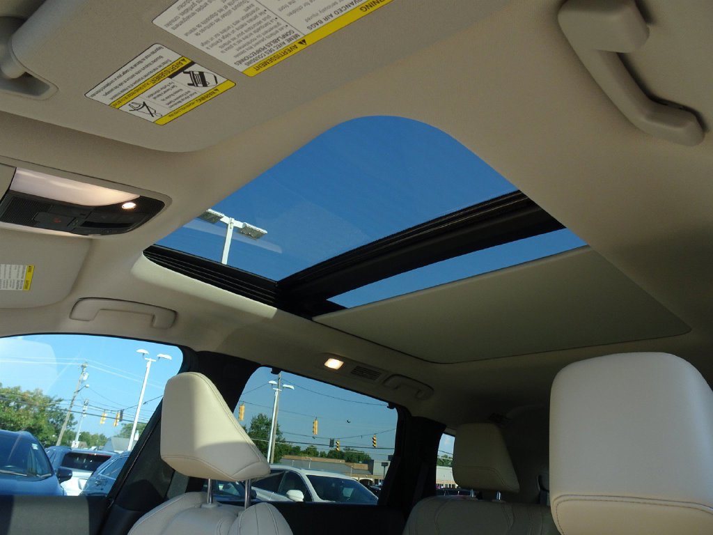 Used 2024 INFINITI QX60 Luxe w/ Vision Package AWD/4WD image 11