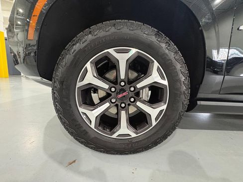 Used 2025 GMC Yukon AT4 Ultimate w/ LPO, Floor Liner Package image 74