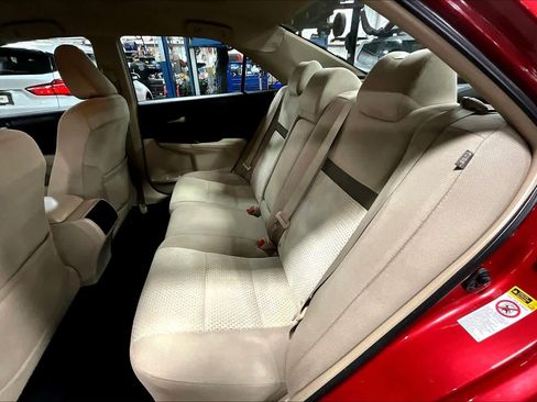 Used 2013 Toyota Camry LE image 17