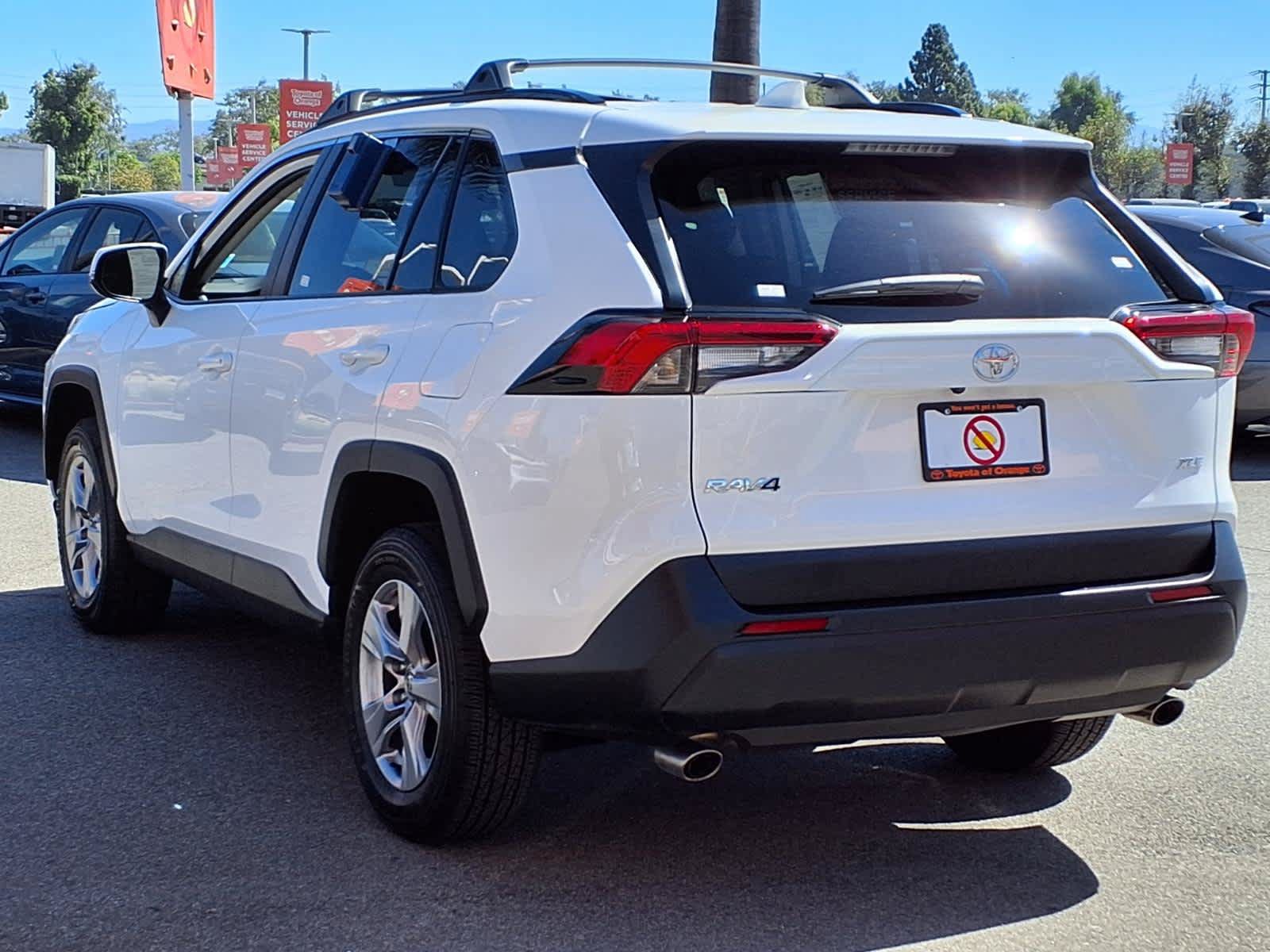 Certified 2025 Toyota RAV4 XLE w/ Convenience Package FWD image 4