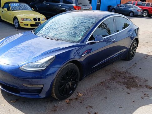 Used 2018 Tesla Model 3 Long Range image 2