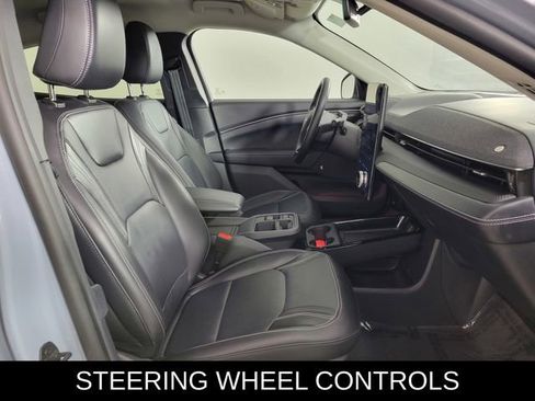 Used 2025 Ford Mustang Mach-E Premium image 19