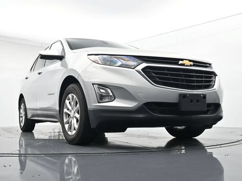 Used 2018 Chevrolet Equinox LT w/ Sun & Infotainment Package FWD image 32