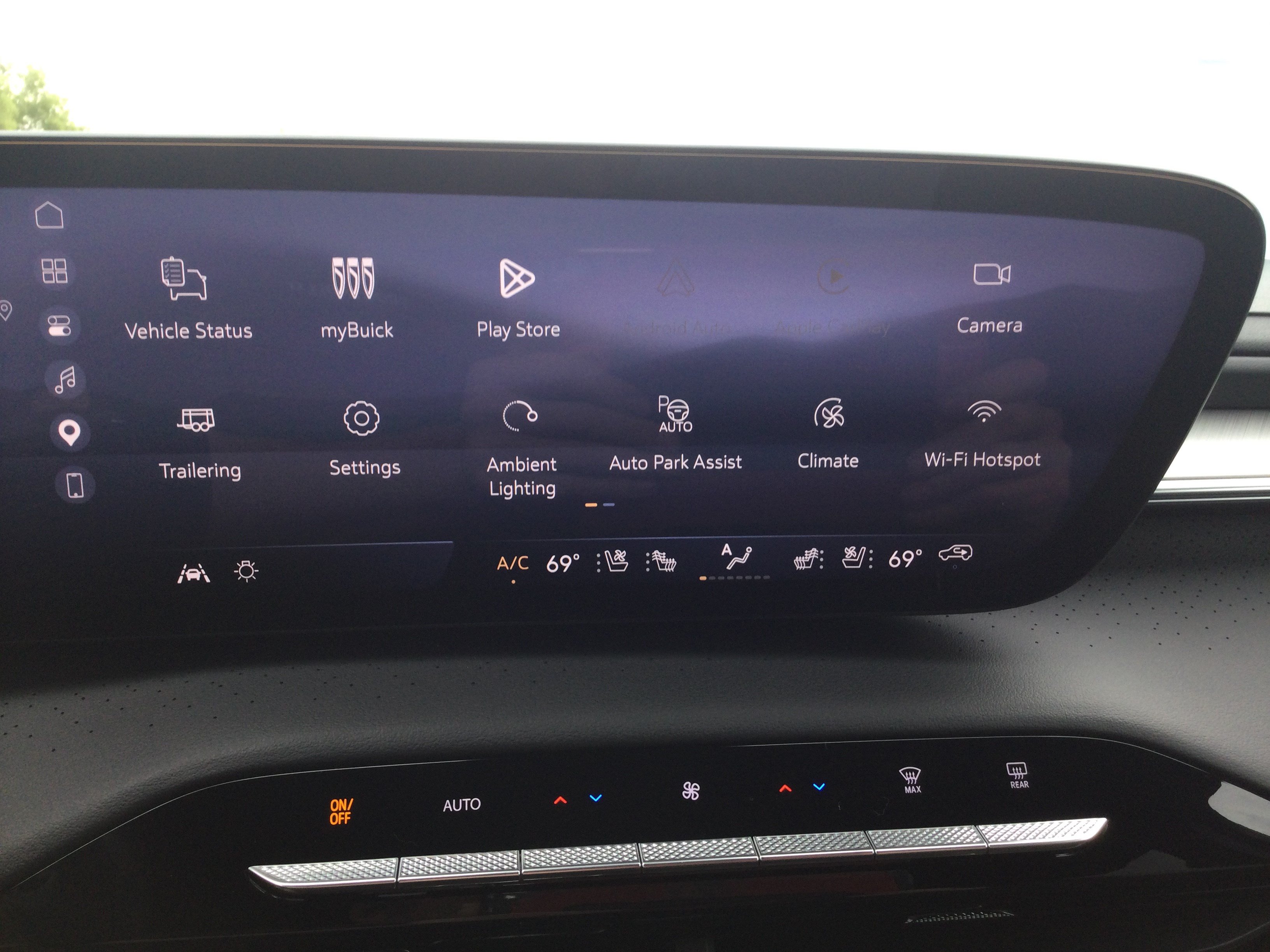 Used 2026 Buick Enclave Avenir w/ Super Cruise Package FWD image 19